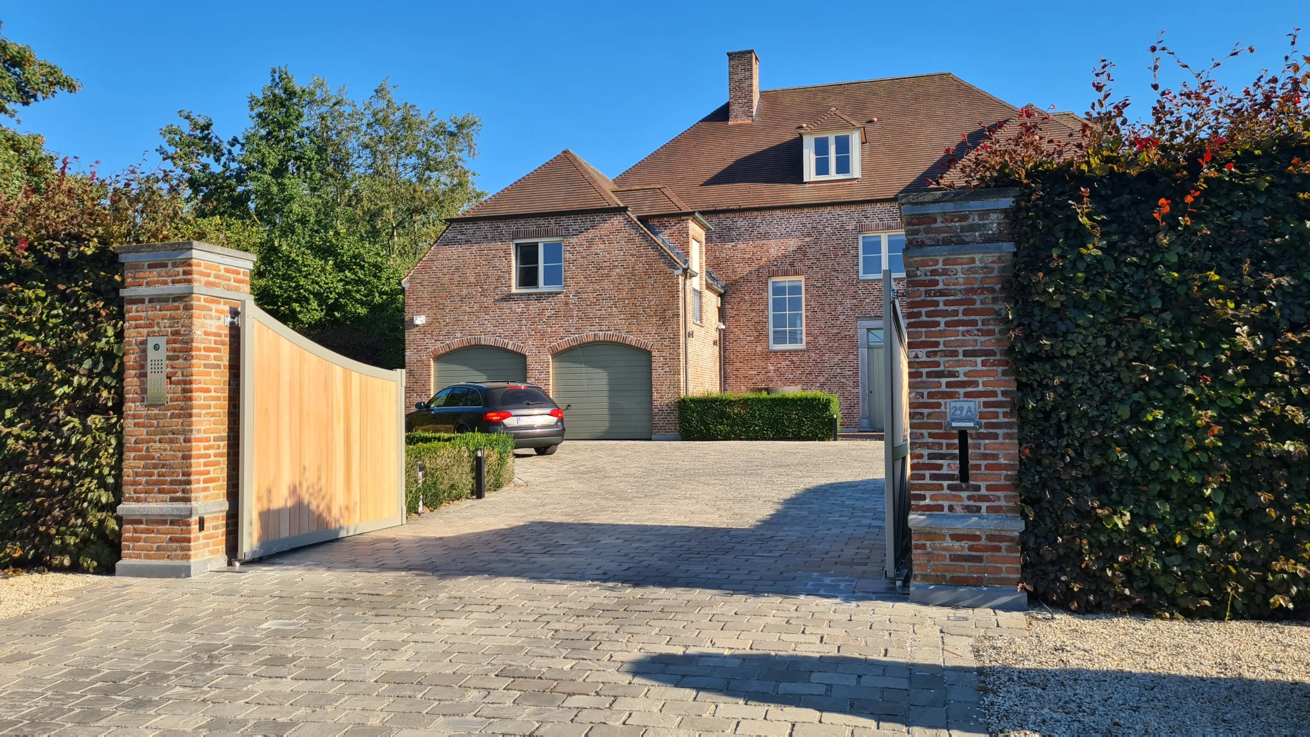 Authentieke toegangspoort in staal en hout – JVH Welding Toegangspoorten in staal en hout