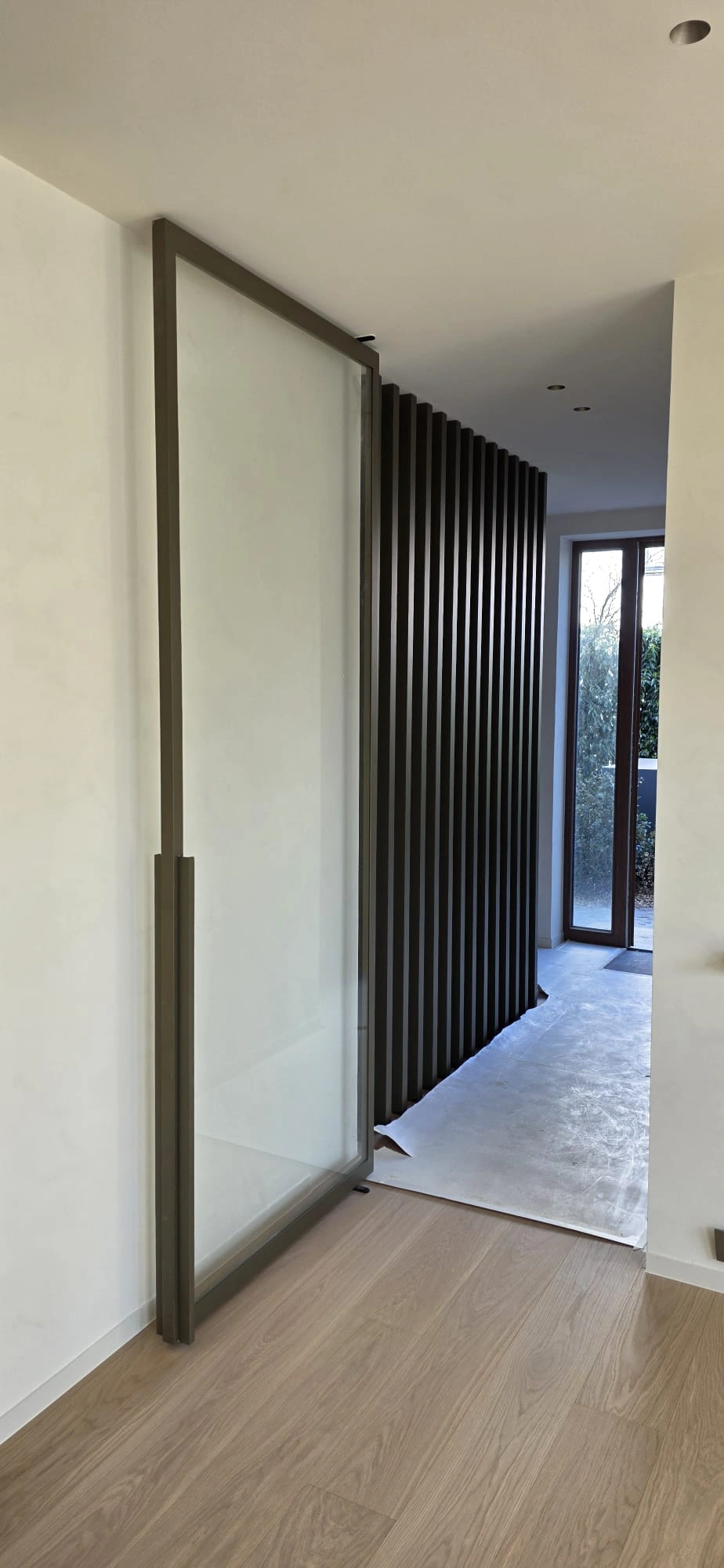Aluminium scheidingswand aan de trap