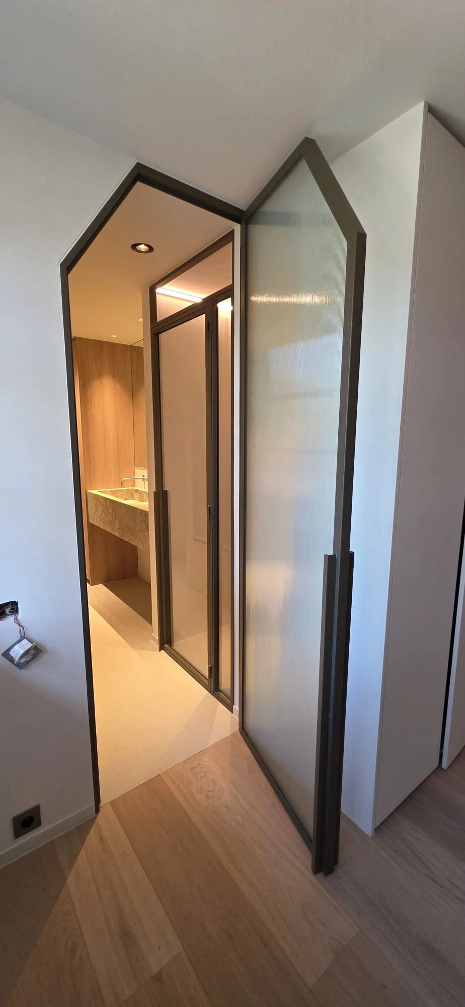 Maatwerk stalen deuren voor badkamer en douche